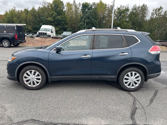 Used 2016 Nissan Rogue S w/ Appearance Package AWD/4WD image 3