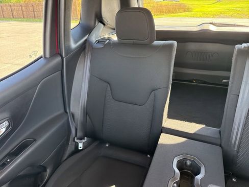 Used 2020 Jeep Renegade Altitude image 14