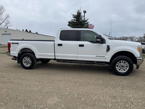 Used 2017 Ford F350 XLT w/ XLT Value Package AWD/4WD image 13