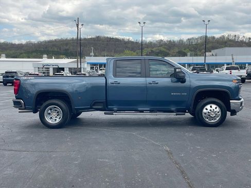 New 2026 Chevrolet Silverado 3500 LT w/ All Star Edition AWD/4WD image 8