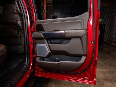 Used 2024 Ford F250 King Ranch w/ Chrome Package image 39