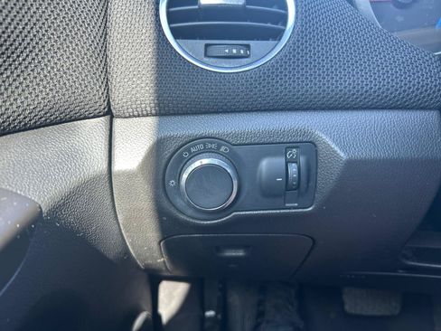 Used 2014 Chevrolet Cruze LT FWD image 15