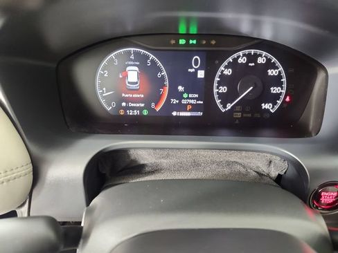 Used 2025 Honda HR-V EX-L image 17