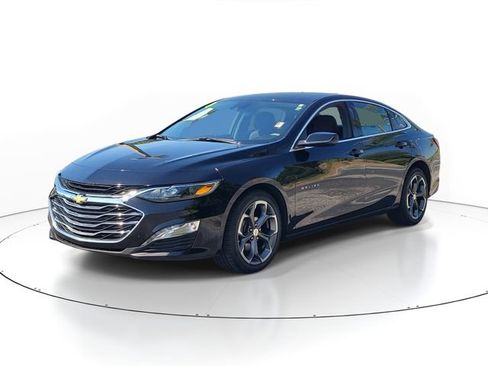 Used 2024 Chevrolet Malibu LT FWD image 3