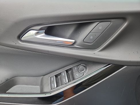 Used 2025 Chevrolet Equinox RS w/ Safety and Technology Package AWD/4WD image 29