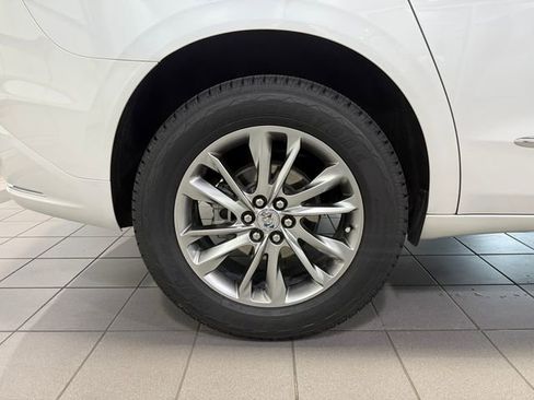Certified 2024 Buick Enclave Avenir w/ Avenir Technology Package image 9
