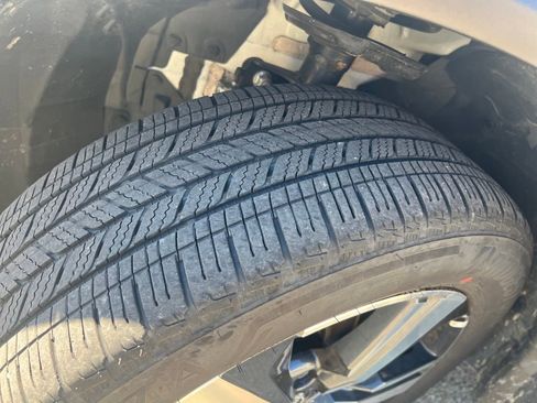 Certified 2024 Nissan Rogue SL w/ SL Premium Package image 30