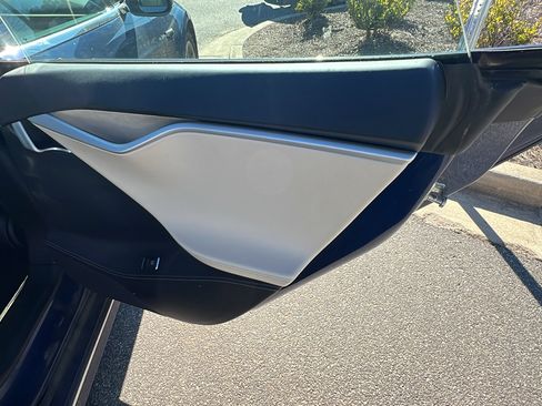 Used 2017 Tesla Model S 100D image 21