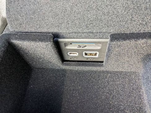 New 2026 Cadillac XT5 Luxury image 33