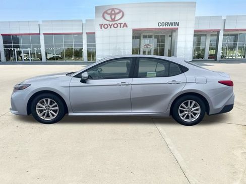 Used 2025 Toyota Camry LE FWD image 2