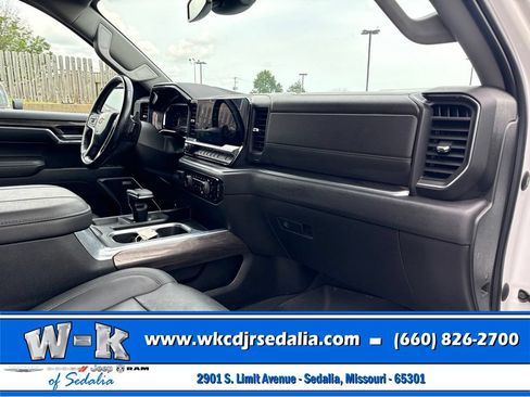 Used 2023 Chevrolet Silverado 1500 LTZ AWD/4WD image 33