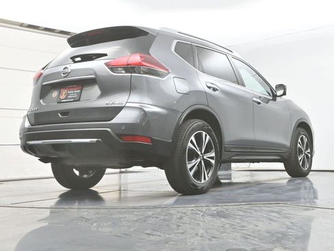 Used 2019 Nissan Rogue SV w/ Premium Package AWD/4WD image 27