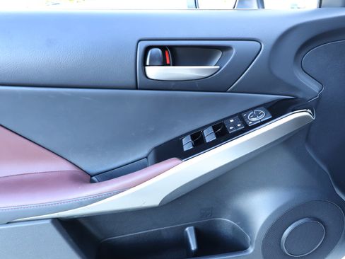 Used 2017 Lexus IS 200t image 37