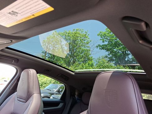 Used 2024 Porsche Cayenne S image 14