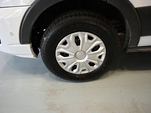 Used 2023 Ford Transit 350 XLT image 34