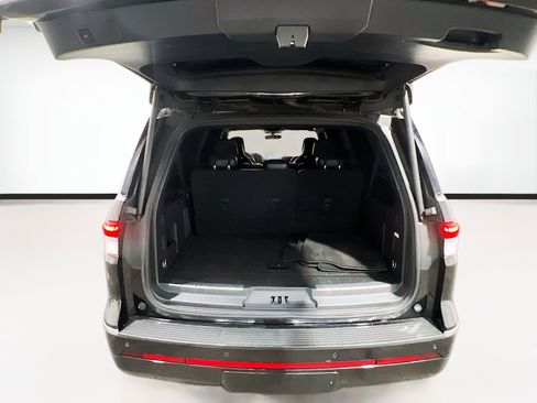Used 2022 Lincoln Navigator L Reserve AWD/4WD image 22