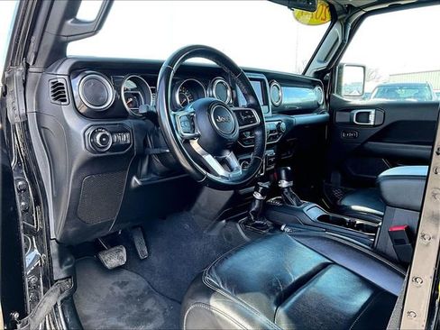 Used 2020 Jeep Wrangler Unlimited Sahara image 8
