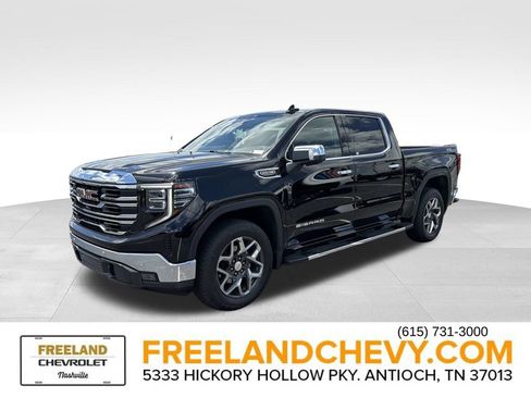 Used 2023 GMC Sierra 1500 SLT w/ SLT Premium Plus Package AWD/4WD image 7