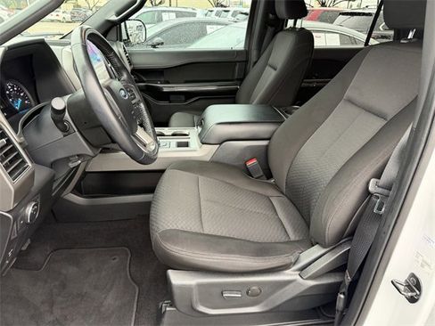 Used 2021 Ford Expedition XLT image 17