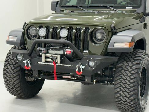 Used 2024 Jeep Wrangler Unlimited Sport AWD/4WD image 99
