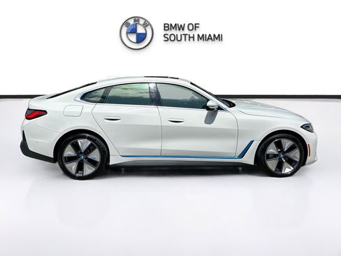 Certified 2024 BMW i4 eDrive35 w/ Convenience Package image 8