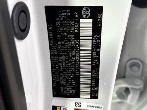 Used 2025 Toyota Camry XSE image 34