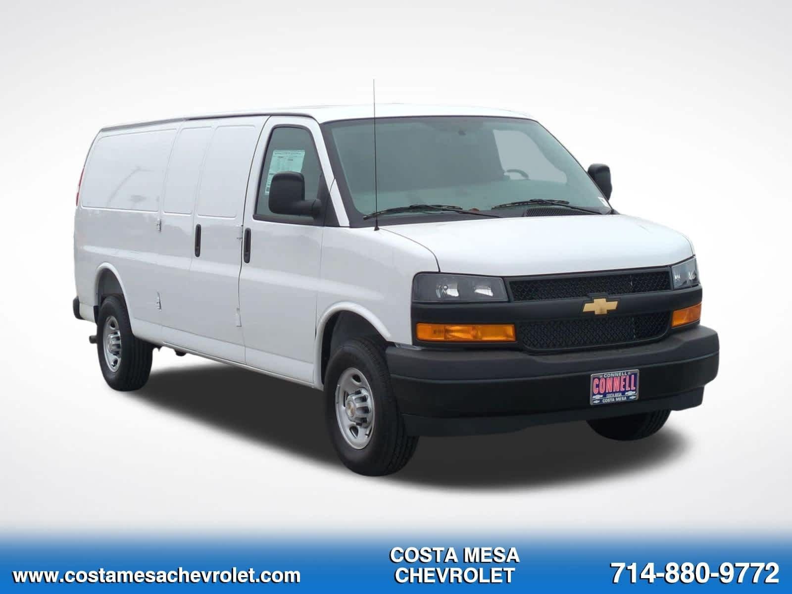 New 2026 Chevrolet Express 2500 Extended RWD image 3