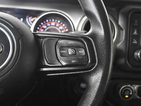 Used 2020 Jeep Wrangler Sport AWD/4WD image 32