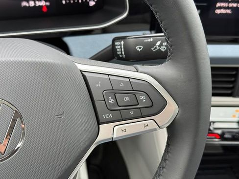 New 2026 Volkswagen Jetta SE FWD image 24