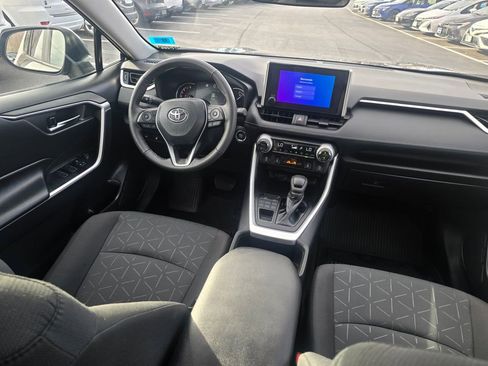 Used 2024 Toyota RAV4 XLE w/ Convenience Package image 14