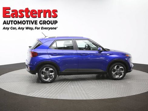 Used 2024 Hyundai Venue SEL FWD image 43