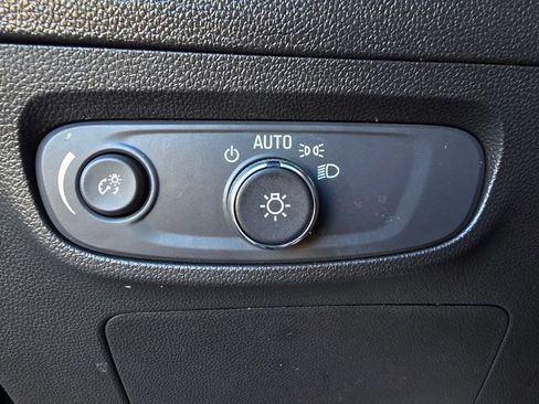 Used 2024 Buick Encore GX Preferred FWD image 17