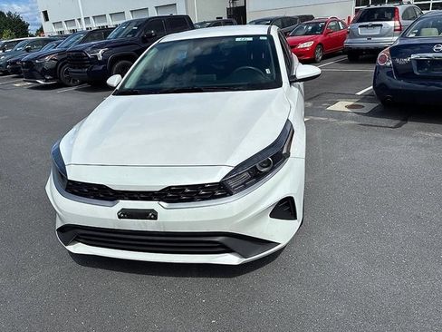 Used 2024 Kia Forte LXS FWD image 18