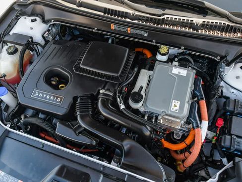 Used 2019 Lincoln MKZ Reserve FWD image 27