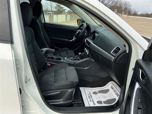 Used 2016 MAZDA CX-5 Touring image 27