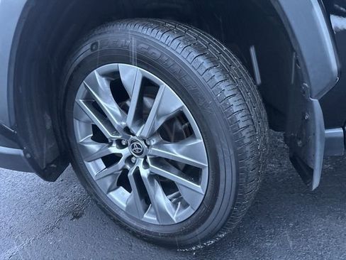 Used 2023 Toyota RAV4 Limited image 21