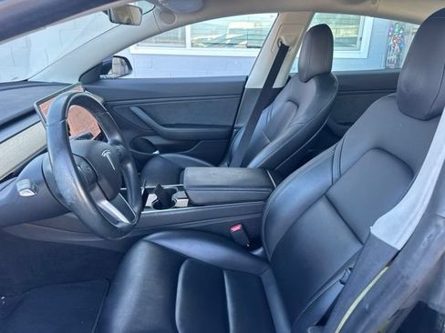 Used 2019 Tesla Model 3 RWD image 9