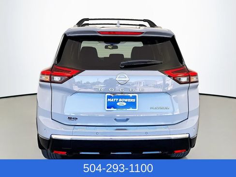 Used 2025 Nissan Rogue Platinum FWD image 8