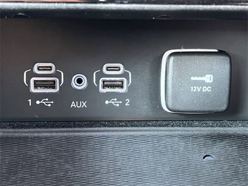 Used 2022 Jeep Grand Cherokee Altitude image 25