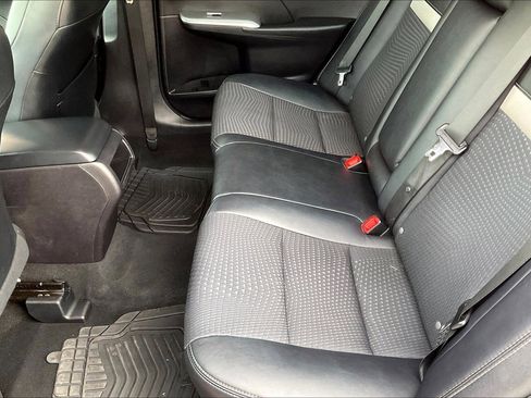 Used 2014 Toyota Camry SE image 17