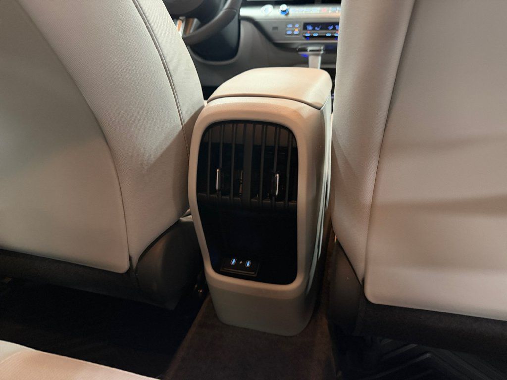 Used 2025 Hyundai Kona SEL AWD/4WD image 25