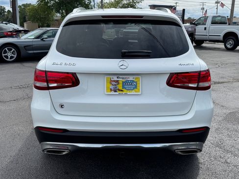 Used 2017 Mercedes-Benz GLC 300 4MATIC w/ Premium 1 Package image 6