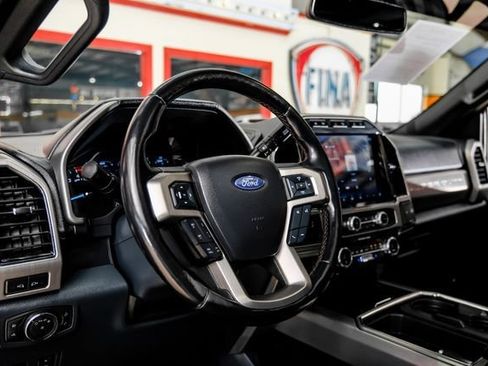 Used 2022 Ford F250 Platinum w/ FX4 Off-Road Package AWD/4WD image 18