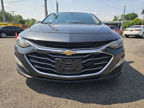 Used 2021 Chevrolet Malibu LT FWD image 3