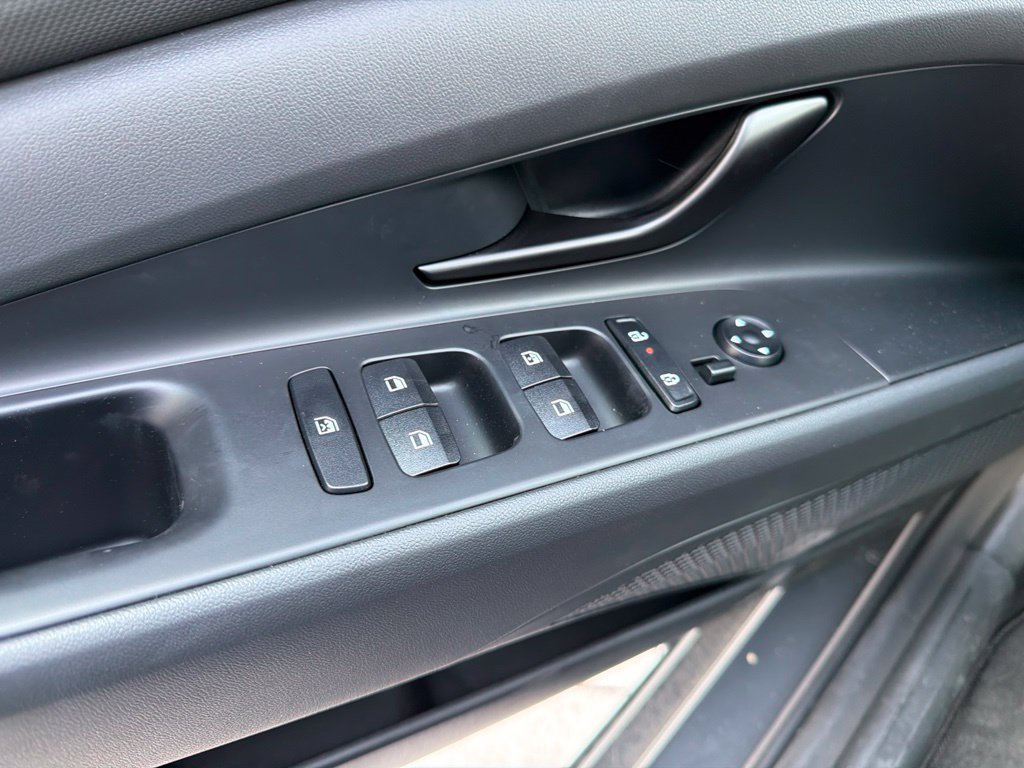 New 2026 Hyundai Elantra SEL FWD image 29