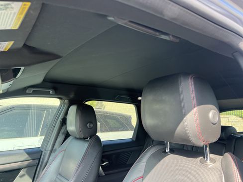 Used 2020 Land Rover Discovery Sport SE R-Dynamic image 13