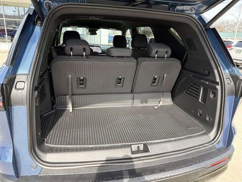 New 2026 Chevrolet Traverse LT w/ Midnight/Sport Edition image 25