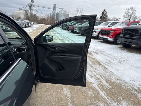 Used 2020 Chevrolet Equinox Premier image 25