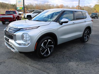 Used 2022 Mitsubishi Outlander SE