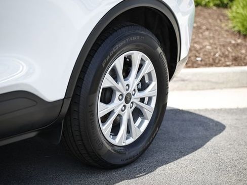 Used 2025 Ford Escape Active AWD/4WD image 5